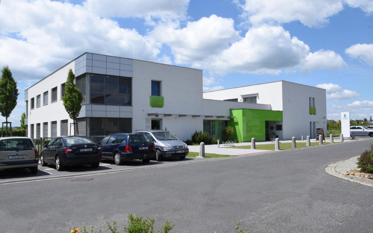 Hotel Harmony Medical & Wellness-Free Parking, 1,8Km From The Center Kroměříž Dış mekan fotoğraf