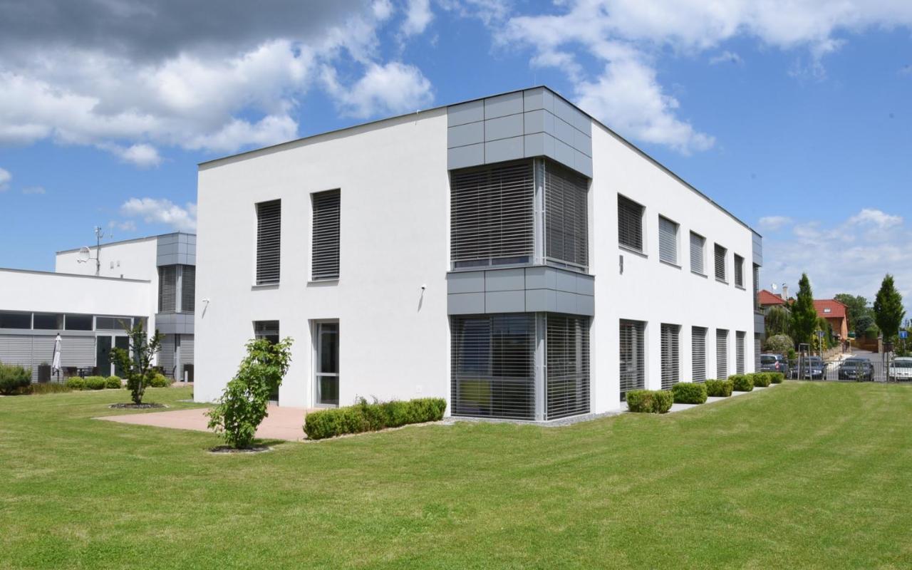 Hotel Harmony Medical & Wellness-Free Parking, 1,8Km From The Center Kroměříž Dış mekan fotoğraf