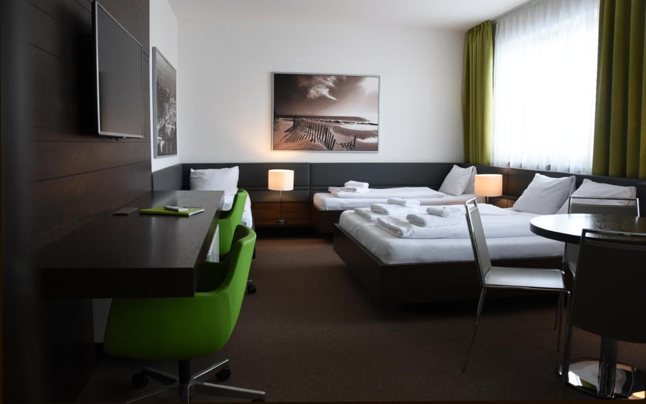 Hotel Harmony Medical & Wellness-Free Parking, 1,8Km From The Center Kroměříž Dış mekan fotoğraf