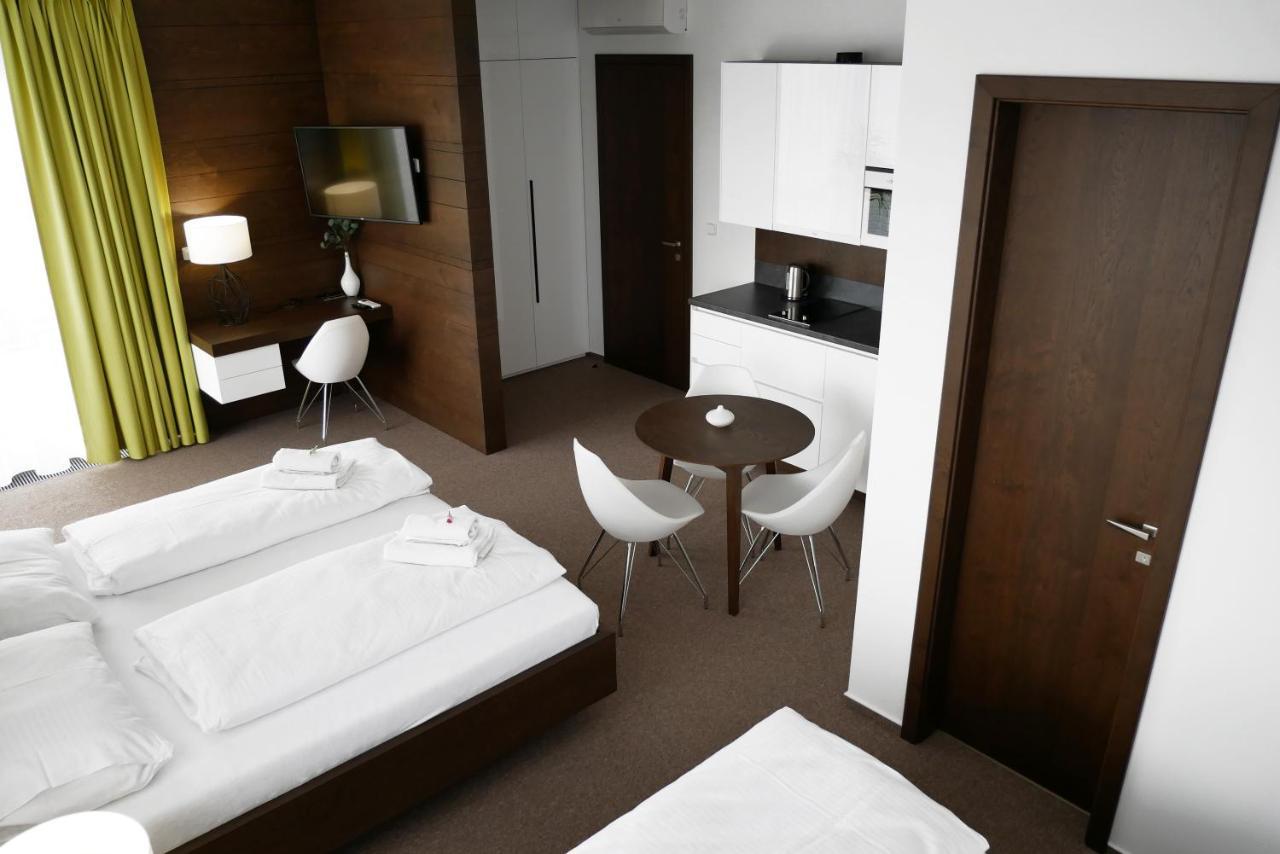 Hotel Harmony Medical & Wellness-Free Parking, 1,8Km From The Center Kroměříž Dış mekan fotoğraf