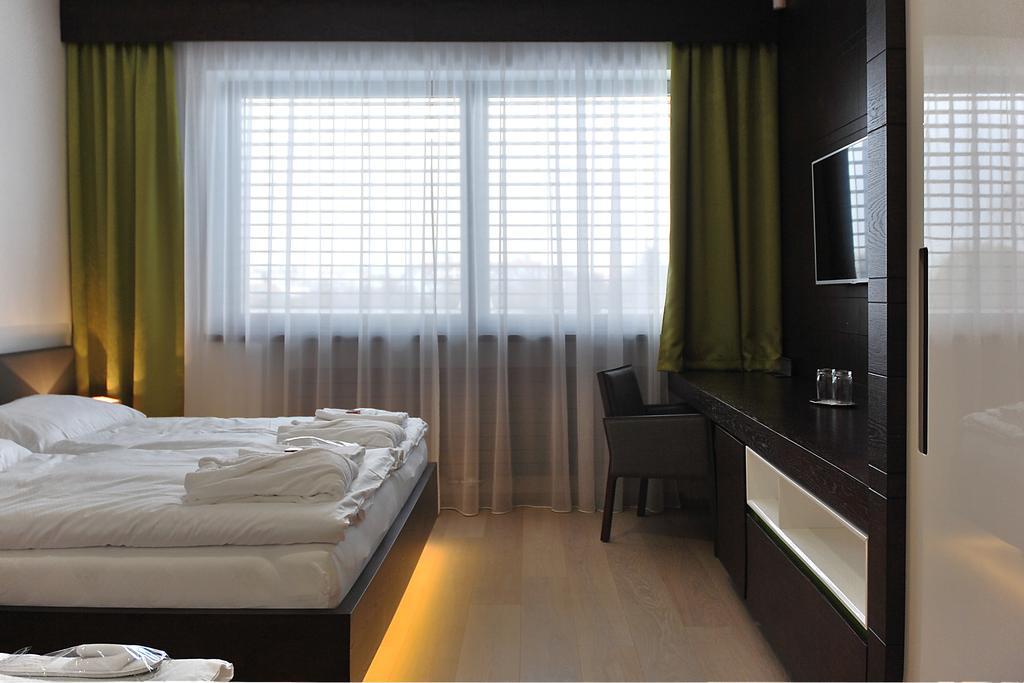 Hotel Harmony Medical & Wellness-Free Parking, 1,8Km From The Center Kroměříž Oda fotoğraf
