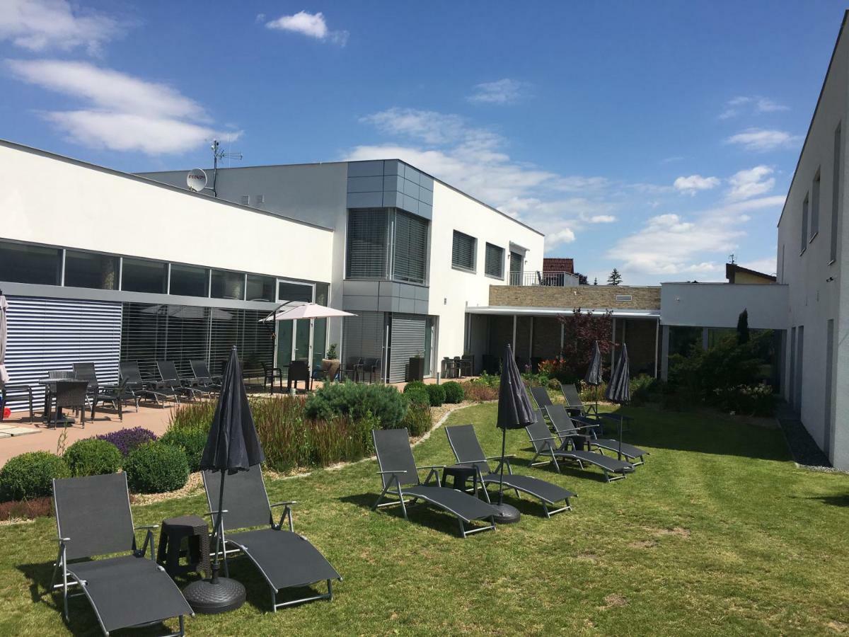 Hotel Harmony Medical & Wellness-Free Parking, 1,8Km From The Center Kroměříž Dış mekan fotoğraf